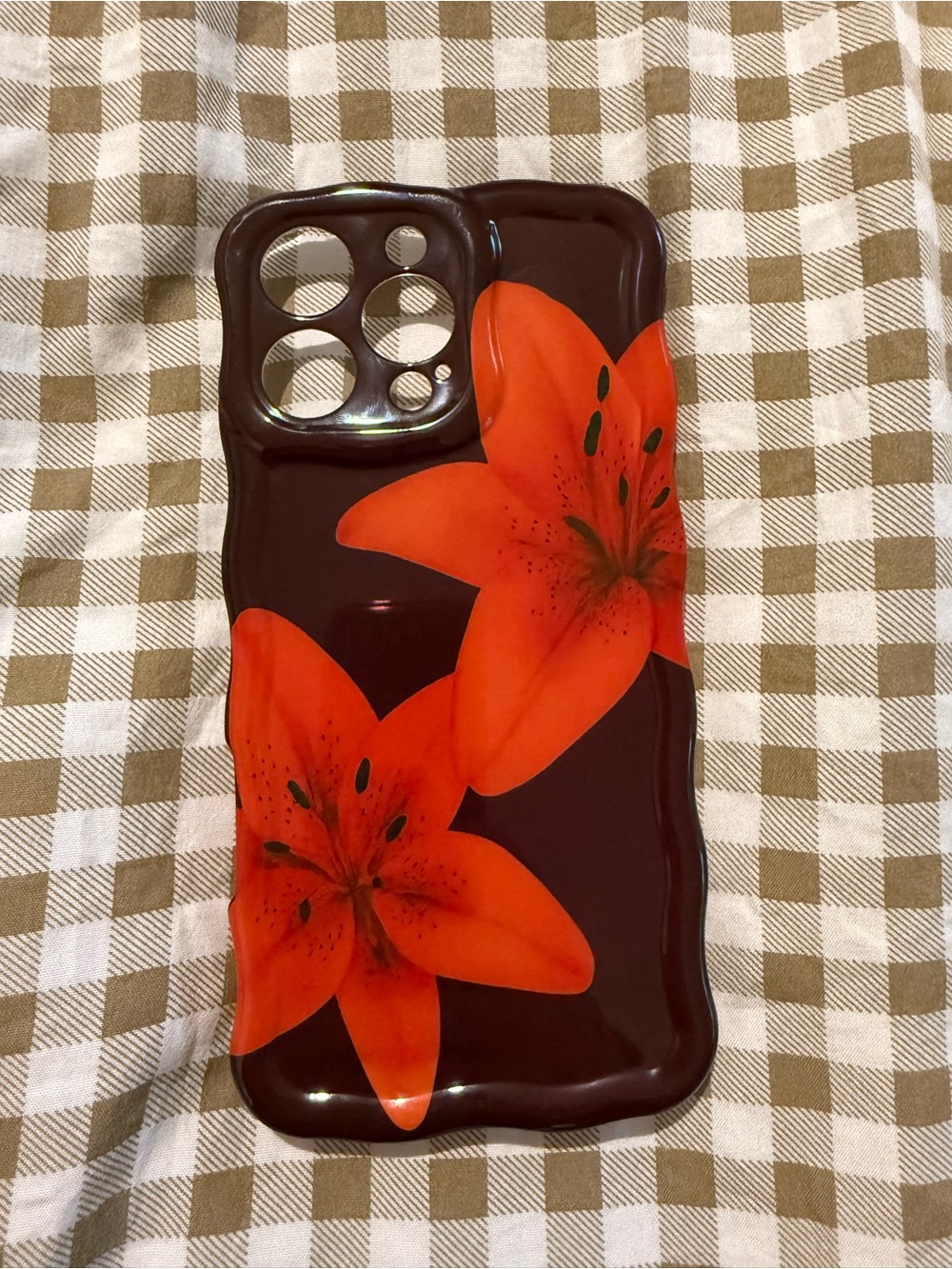 Coconut Lane Wavy iPhone 16 Pro Max case